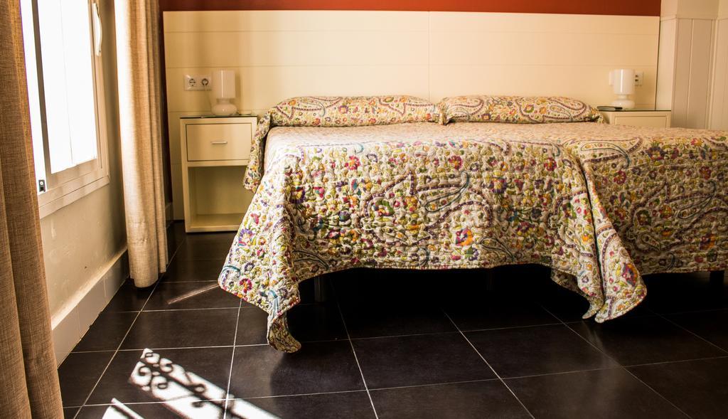 סביליה Hostal San Vicente II מראה חיצוני תמונה