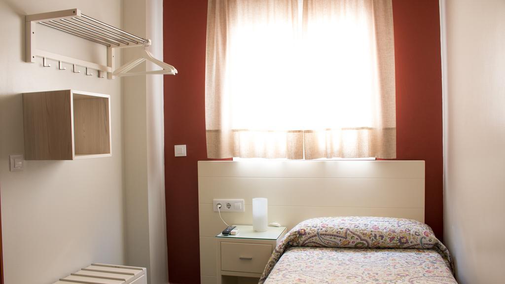 סביליה Hostal San Vicente II מראה חיצוני תמונה