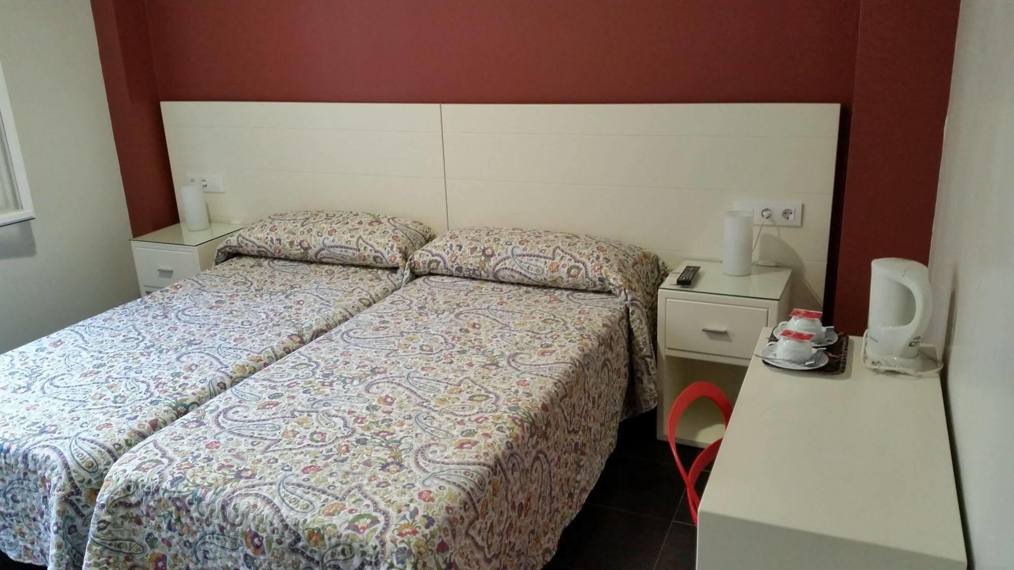 סביליה Hostal San Vicente II מראה חיצוני תמונה